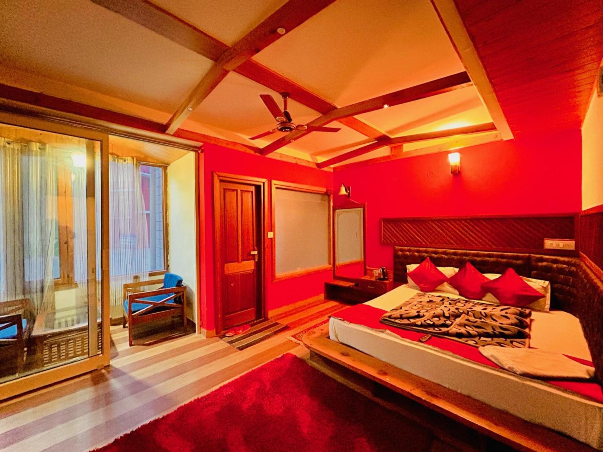Tanglewood Villa Манали Экстерьер фото