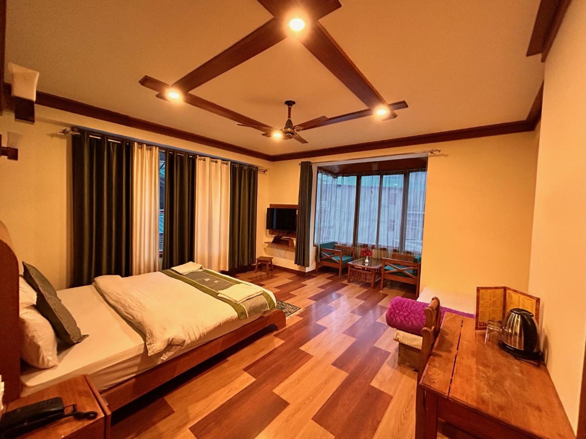 Tanglewood Villa Манали Экстерьер фото